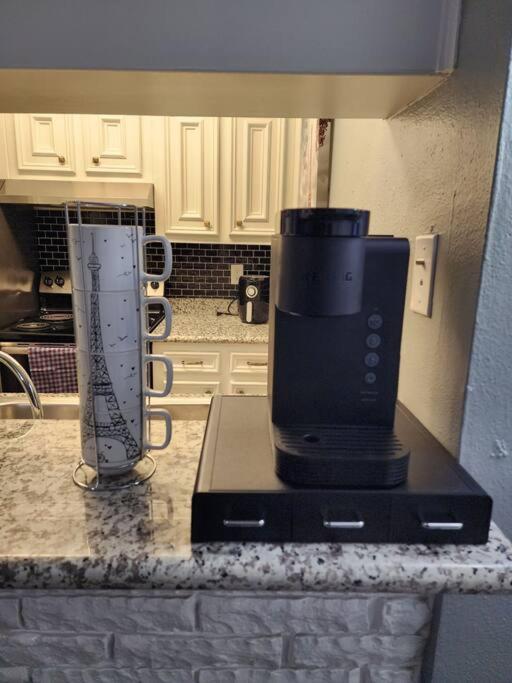 Blue Shark *E4* @ Midtown Comfortable 1Br King Apartment Houston Exterior photo